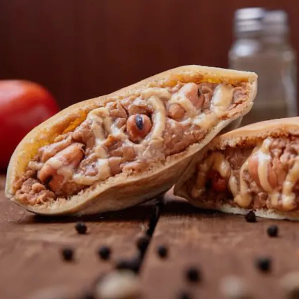 ساندويتش فول الشبراوي