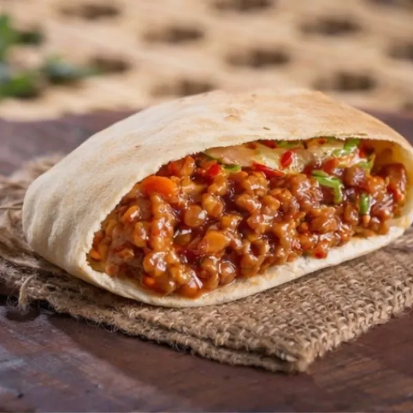 ساندويتش فول صلصة