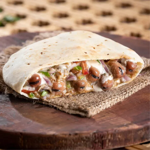 ساندويتش فول زيت حار